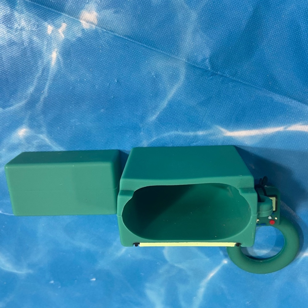 Adventure Time - BMO - AirPod Pro Gen 1 & 2 Silcone Protector Case - Picture 5 of 7